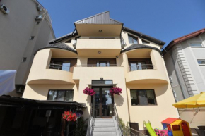 Casa Octaral